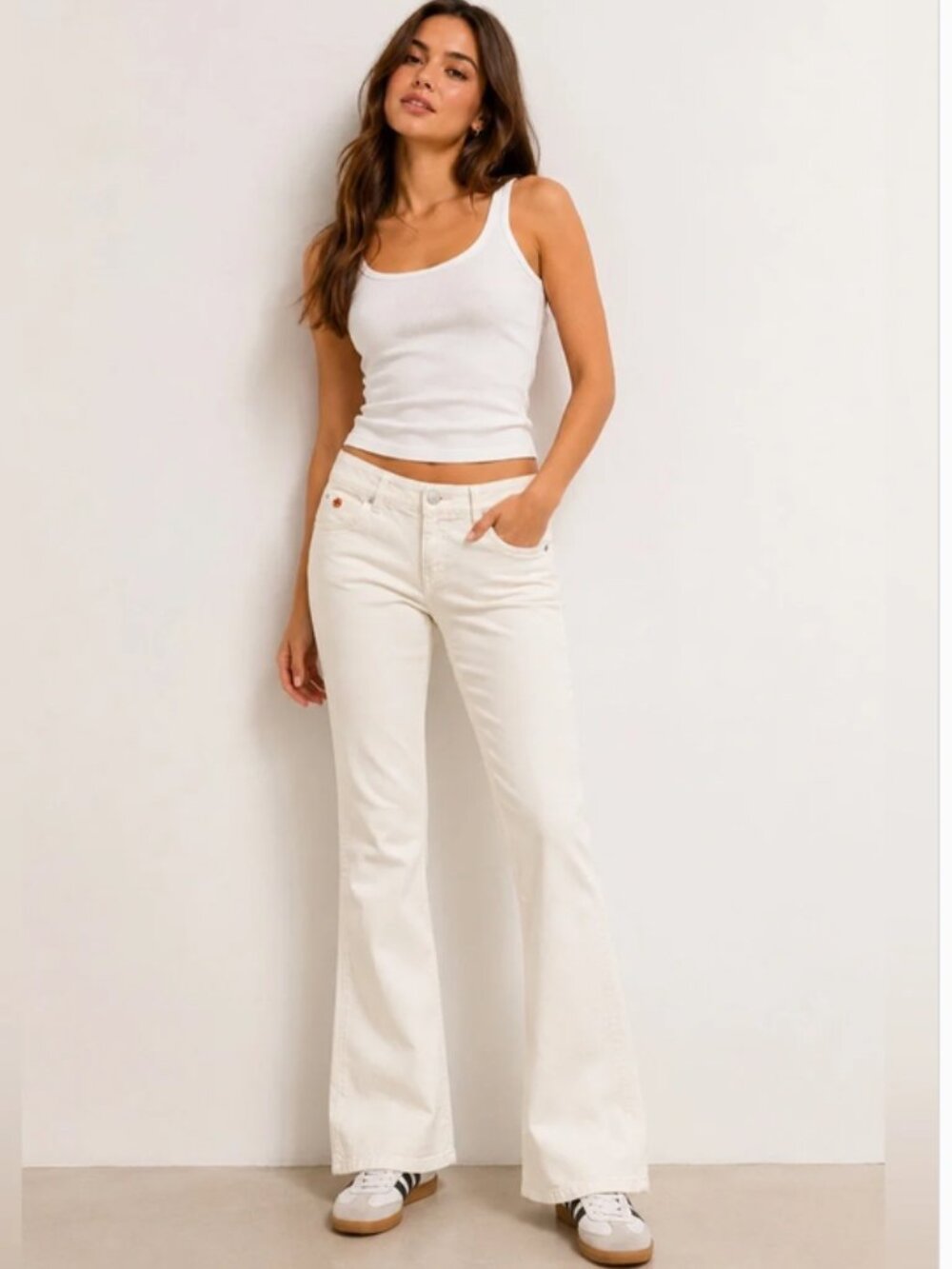 Hudson White Women's  Sinature Bootcut Jeans size 28
